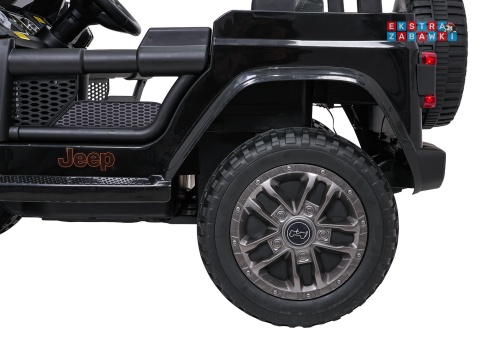 Czarny Jeep Wrangler Rubicon LIFT modelu JWR555 na akumulator - 4x200W 24V/7Ah, ekoskóra, EVA, Bluetooth, pilot [JWR556]