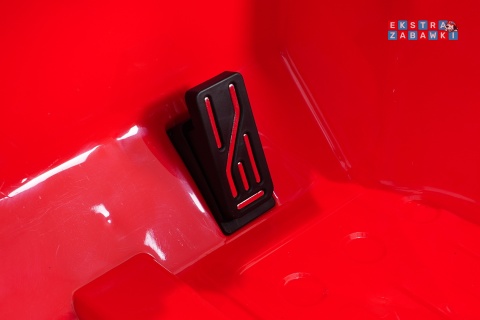 Czerwony Jeep Wrangler Rubicon LIFT modelu JWR555 na akumulator - 4x200W 24V/7Ah, ekoskóra, EVA, Bluetooth, pilot [JWR556]