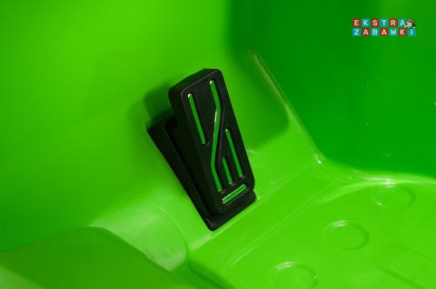 Zielony Jeep Wrangler Rubicon LIFT modelu JWR555 na akumulator - 4x200W 24V/7Ah, ekoskóra, EVA, Bluetooth, pilot [JWR556]