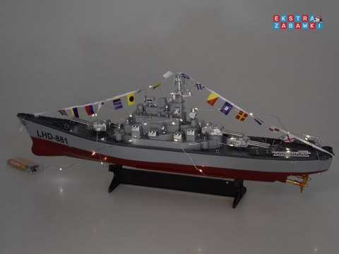 [RC0736] Zdalnie sterowany ogromny statek pancernik LHD-881 skala 1:390