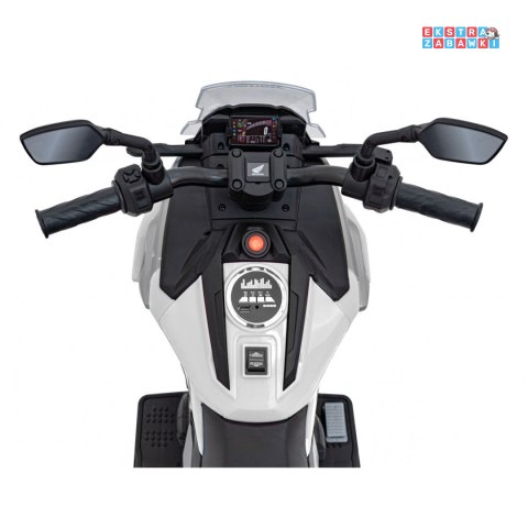 [outlet] Biały Motor Honda NC750x na akumulator - 2x35W, 12V/4.5Ah, odgłosy silnika, boczne kółka, bluetooth, MP3 - [TR2306]
