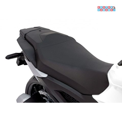 [outlet] Biały Motor Honda NC750x na akumulator - 2x35W, 12V/4.5Ah, odgłosy silnika, boczne kółka, bluetooth, MP3 - [TR2306]