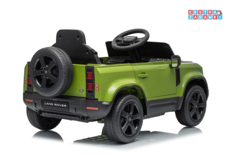 Land Rover Defender na akumulator - zielony, 2x35W i 2x20W 12V/7Ah, pilot, EVA, LED, ekoskóra, panel muzyczny [QLS-8626]