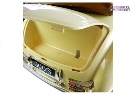 Mercedes 300S lakierowany na akumulator - beżowy, 2x45W 12V/7Ah, pilot, do 5 km/h, EVA, ekoskóra, pasy, panel muzyczny [3921]