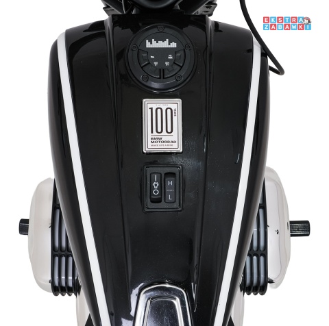 Motor BMW R18 na akumulator - czarny, 200W 24V/7Ah, silnik bezszczotkowy, koła pompowane, kółka boczne, ekoksóra, BT [SX8628]