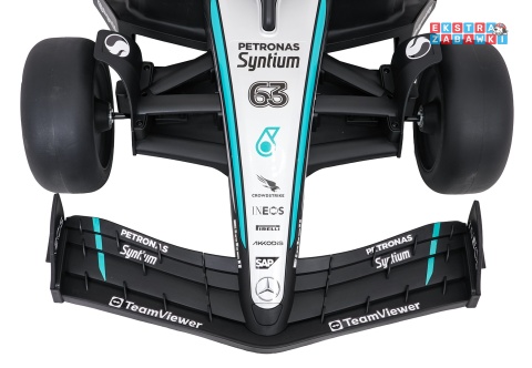 Bolid AMG PETRONAS F1 na akumulator - czarny, 2x35W 12V/9Ah, pilot, EVA, LED, pasy, ekoskóra, BT [QLS-8621]