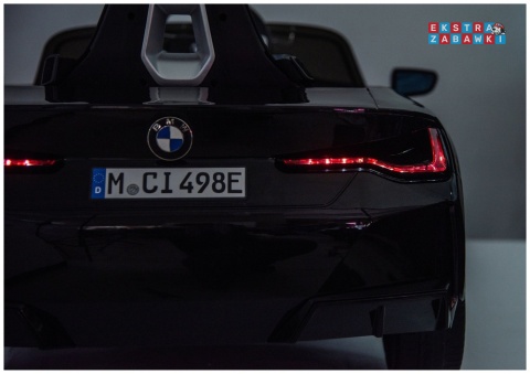 BMW i4 JE1009 na akumulator - czarny, 4x45W 12V/7Ah, pilot, EVA, ekoskóra, pas, LED, BT [29011]