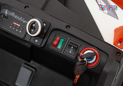 HC-307 Pojazd Farmer Truck UTV Racing na akumulator 4x4 - biały, 4x75W 24V/7Ah, ekoskóra, EVA, USB, Pasy, LED [HC-307]