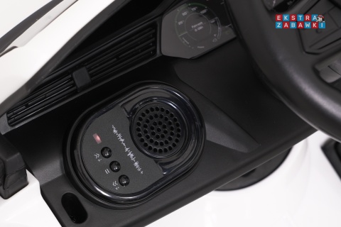 Audi SQ8 4x4 na akumulator - biały, 4x35W 12V/9Ah, pilot, EVA, LED, ekoskóra, pas, panel muzyczny [HZB-SQ8]