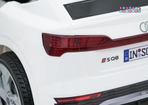 Audi SQ8 4x4 na akumulator - biały, 4x35W 12V/9Ah, pilot, EVA, LED, ekoskóra, pas, panel muzyczny [HZB-SQ8]