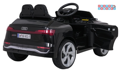 Audi SQ8 4x4 na akumulator - czarny, 4x35W 12V/9Ah, pilot, EVA, LED, ekoskóra, pas, panel muzyczny [HZB-SQ8]