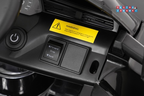 Audi SQ8 4x4 na akumulator - czarny, 4x35W 12V/9Ah, pilot, EVA, LED, ekoskóra, pas, panel muzyczny [HZB-SQ8]
