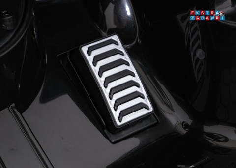 Audi SQ8 4x4 na akumulator - czarny, 4x35W 12V/9Ah, pilot, EVA, LED, ekoskóra, pas, panel muzyczny [HZB-SQ8]
