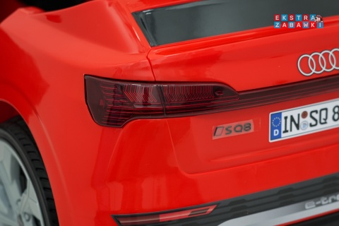 Audi SQ8 4x4 na akumulator - czerwony, 4x35W 12V/9Ah, pilot, EVA, LED, ekoskóra, pas, panel muzyczny [HZB-SQ8]