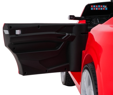 Audi SQ8 4x4 na akumulator - czerwony, 4x35W 12V/9Ah, pilot, EVA, LED, ekoskóra, pas, panel muzyczny [HZB-SQ8]