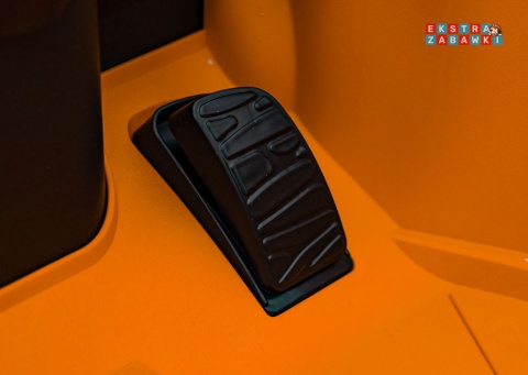 Lamborghini Revuelto na akumulator - pomarańczowy, 4x4, 2x45W i 2x35W, 12V/9Ah, pilot, ekoskóra, EVA [QLS-8603]