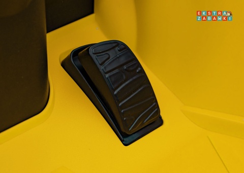 Lamborghini Revuelto na akumulator - żółty, 4x4, 2x45W i 2x35W, 12V/9Ah, pilot, ekoskóra, EVA [QLS-8603]