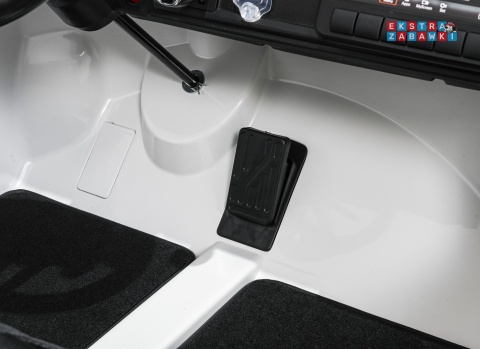 Porsche 911 GT3 STRONG dwuosobowe na akumulator - biały, 2x280W 24V/10Ah, wyciszone silniki, pilot, EVA, LED [DK-P911.STRONG]