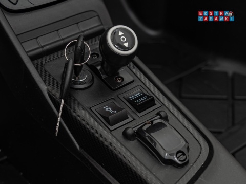 Niebieskie Audi Spyder R8 Lift na akumulator - 2x200W, 24V/14Ah, ekoskóra - [A3000]