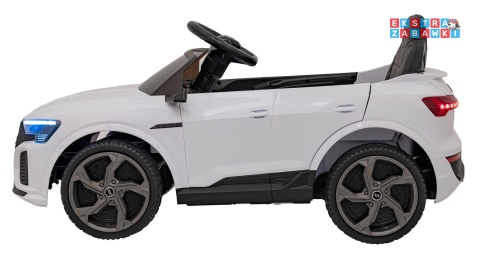 Audi SQ8 na akumulator - biały, 2x35W 12V/9Ah, ekoskóra, EVA, bluetooth [BRD-2168]