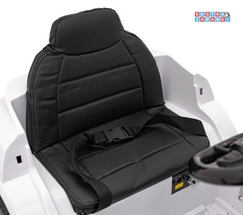 Audi SQ8 na akumulator - biały, 2x35W 12V/9Ah, ekoskóra, EVA, bluetooth [BRD-2168]