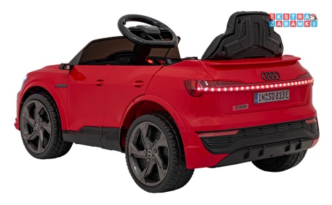Audi SQ8 na akumulator - czerwony, 2x35W 12V/9Ah, ekoskóra, EVA, bluetooth [BRD-2168]